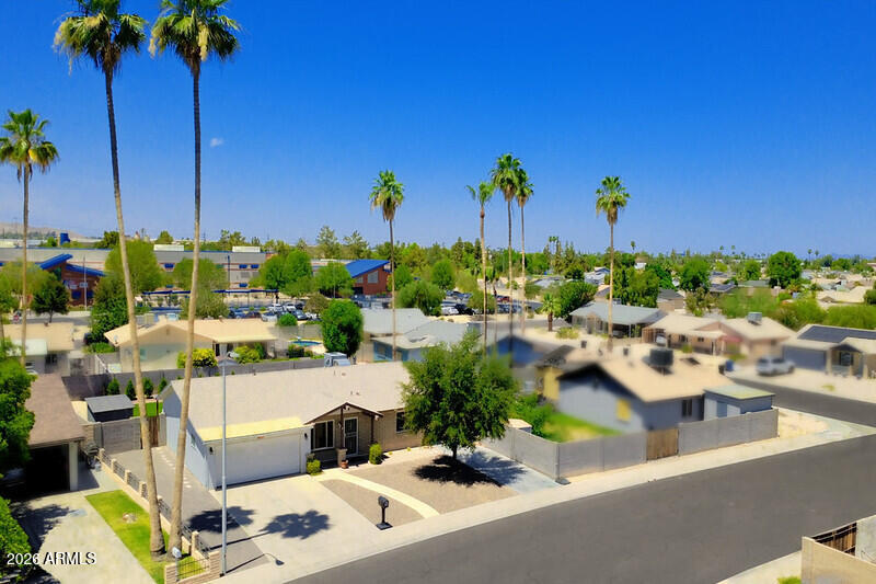 Properties 1 219 E SESAME Circle