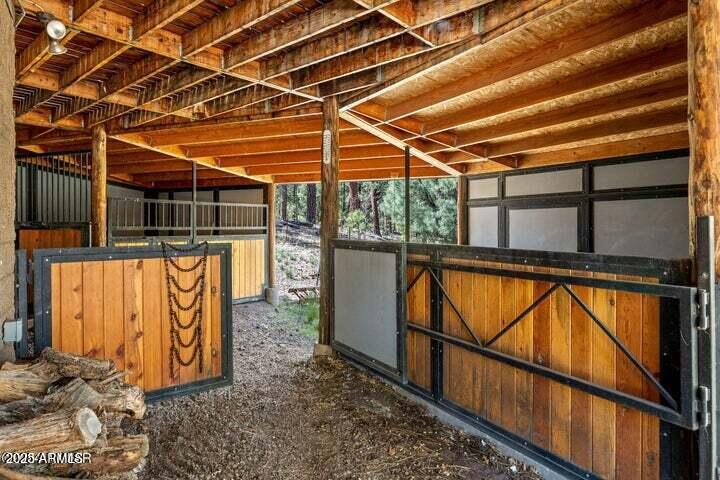 2 N COUNTY ROAD N2147 --