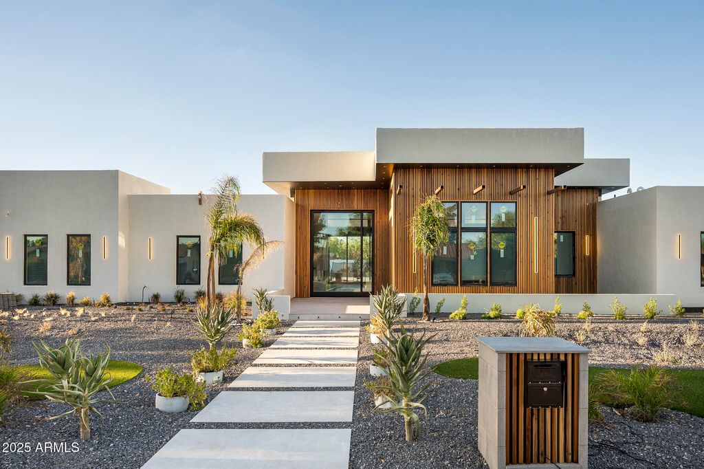 Photo of 6026 E Pershing Avenue, Scottsdale, AZ 85254 (MLS # 6944816)