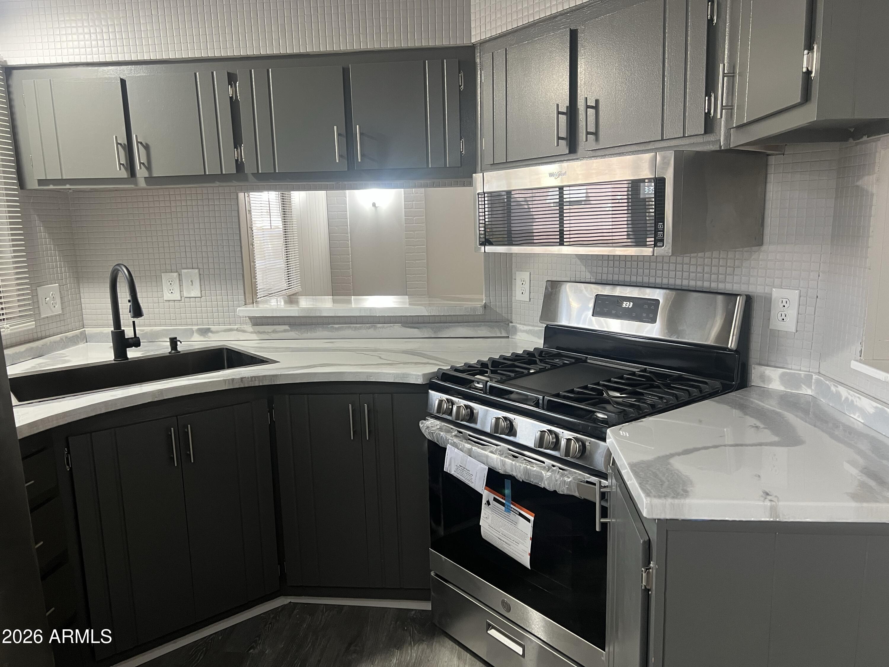 10701 N 99TH Avenue 77