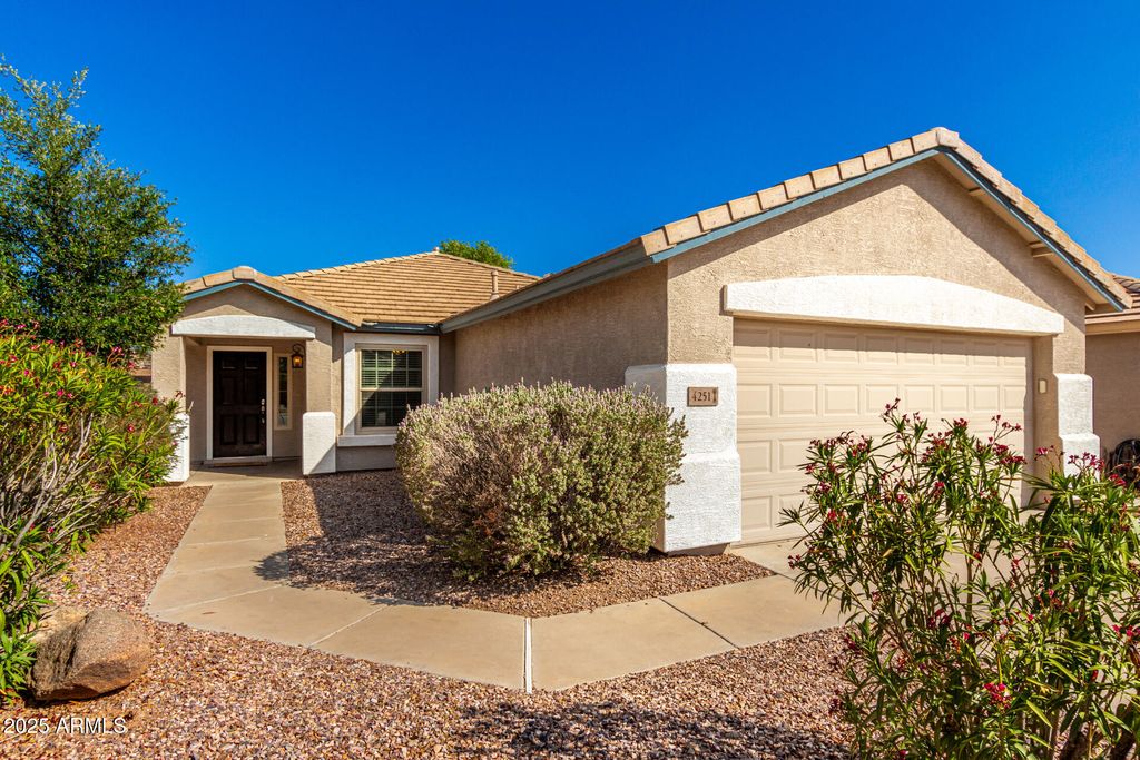 Photo of 4251 E Sundance Avenue, Gilbert, AZ 85297 (MLS # 6922963)