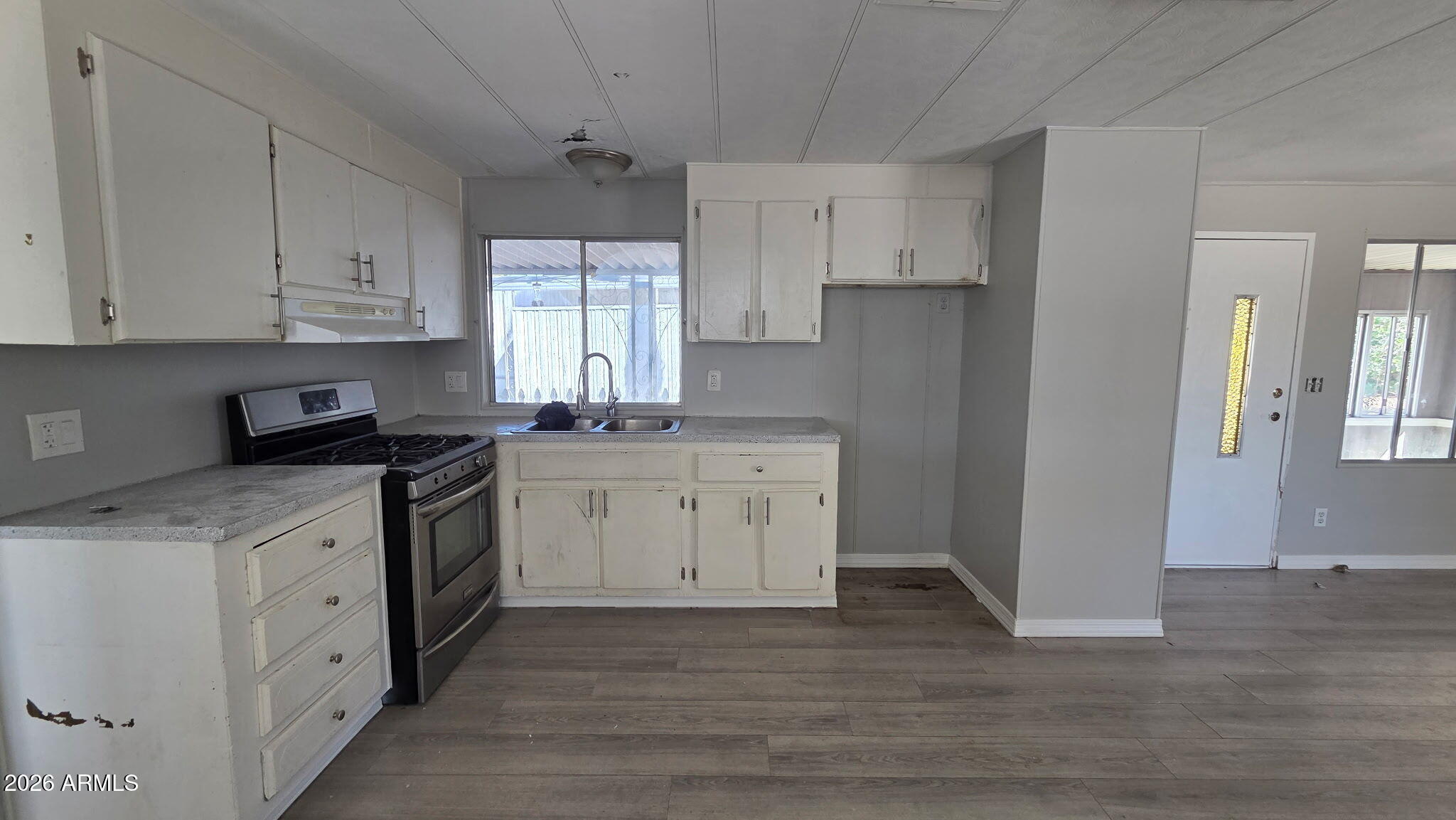 9501 E Broadway Road 175