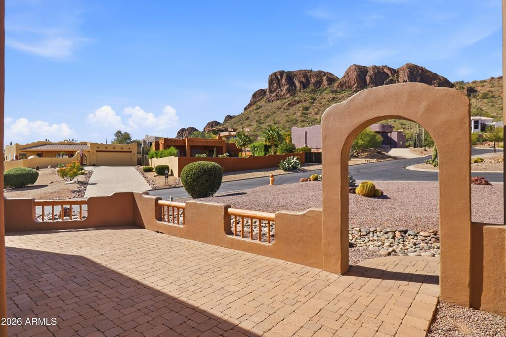 Photo of 4821 S Pay Dirt Drive, Gold Canyon, AZ 85118 (MLS # 6989576)