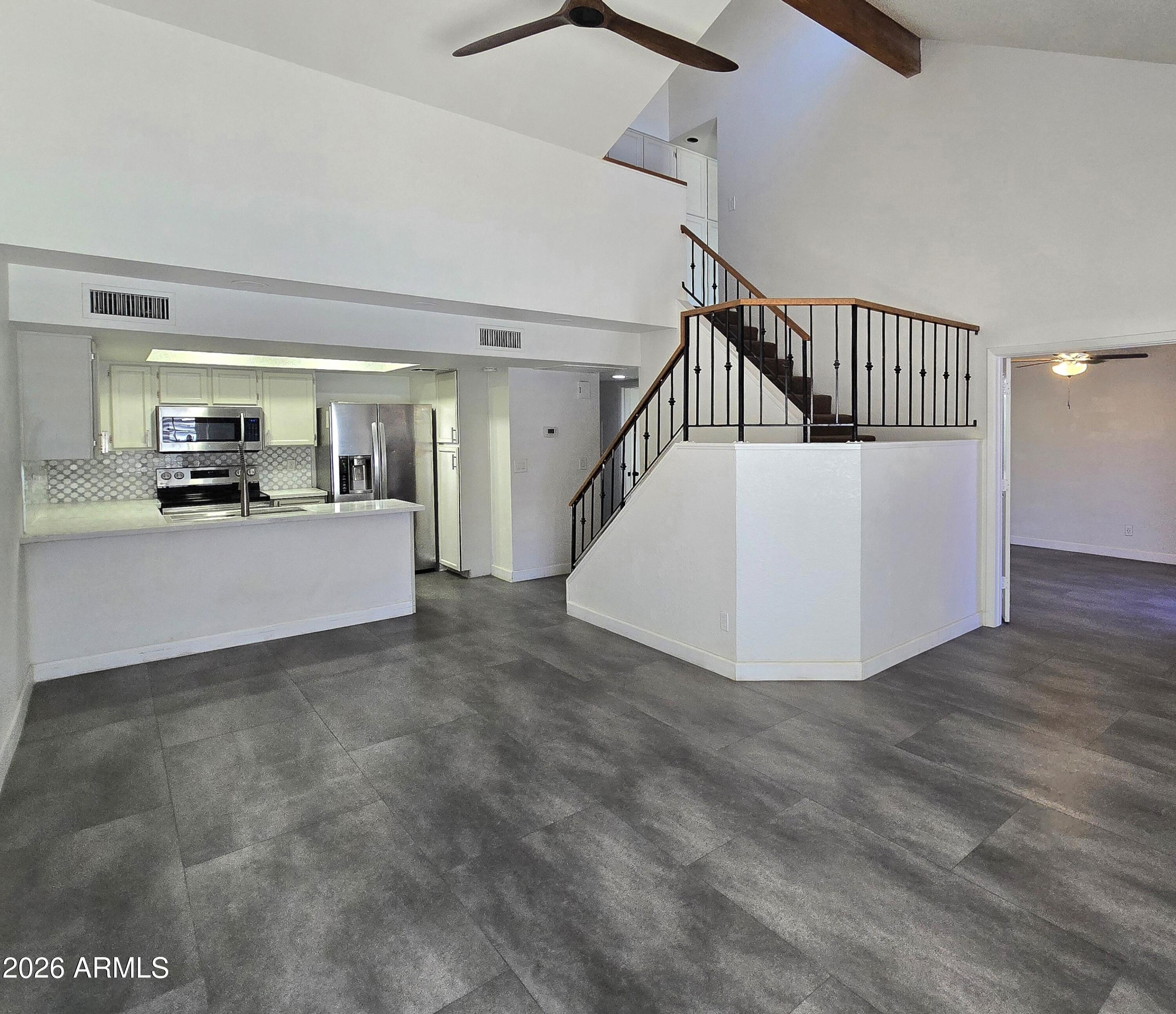 819 N COLLEGE Avenue F107