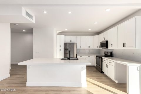 3034 N 39TH Street 12 Phoenix AZ 85018