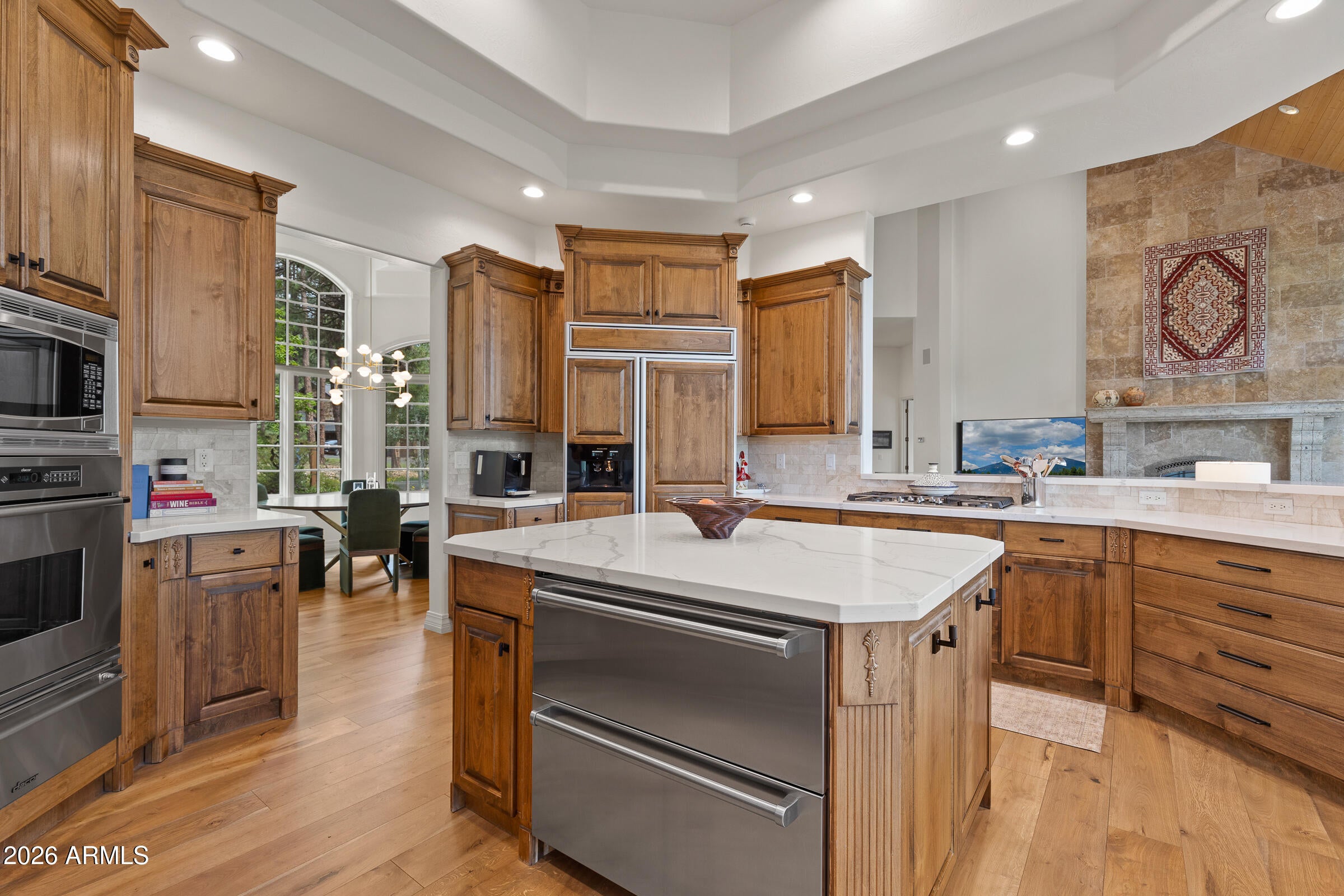 2354 Link Smith --