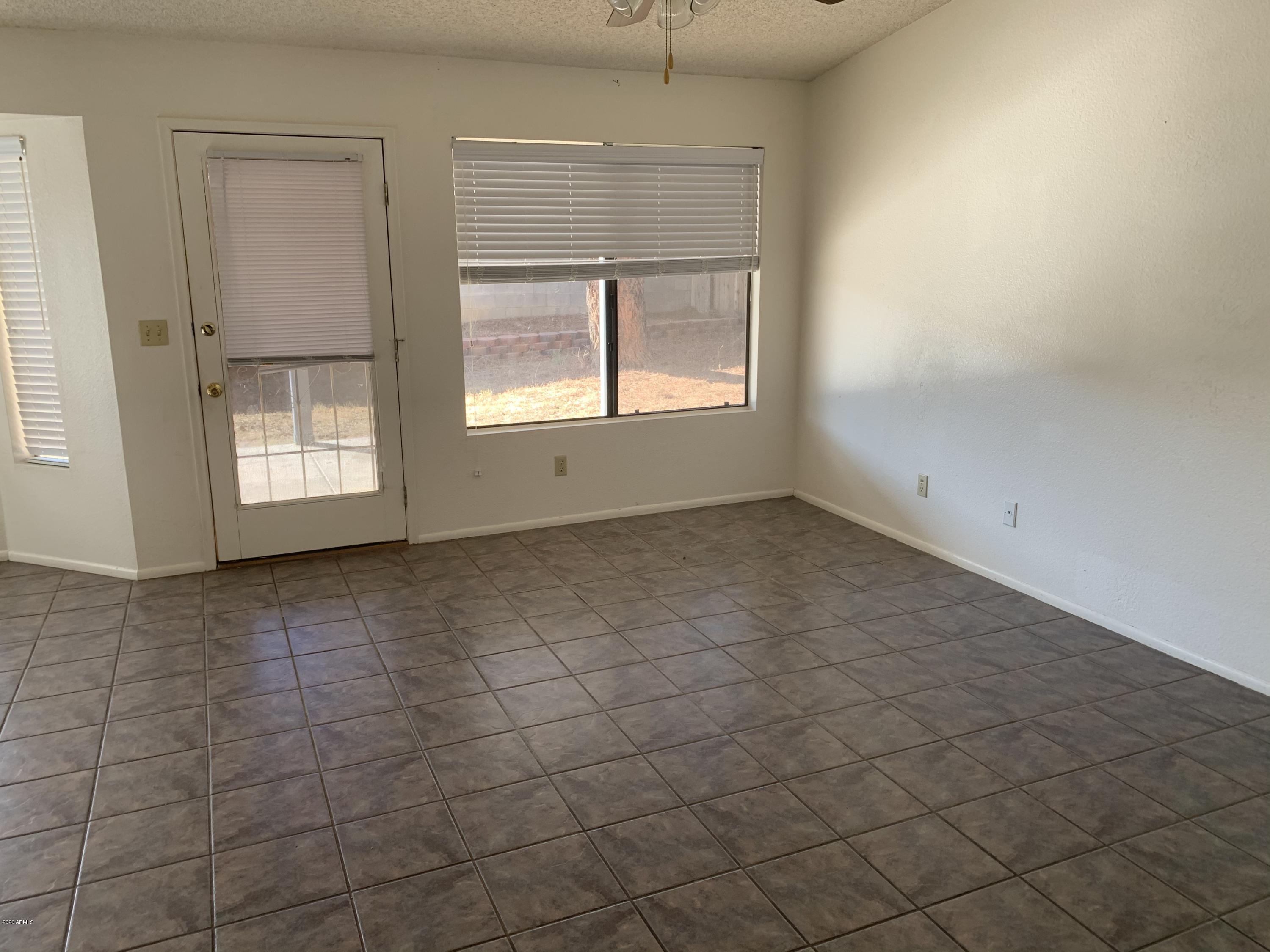 EAGLE RIDGE - Residential Lease