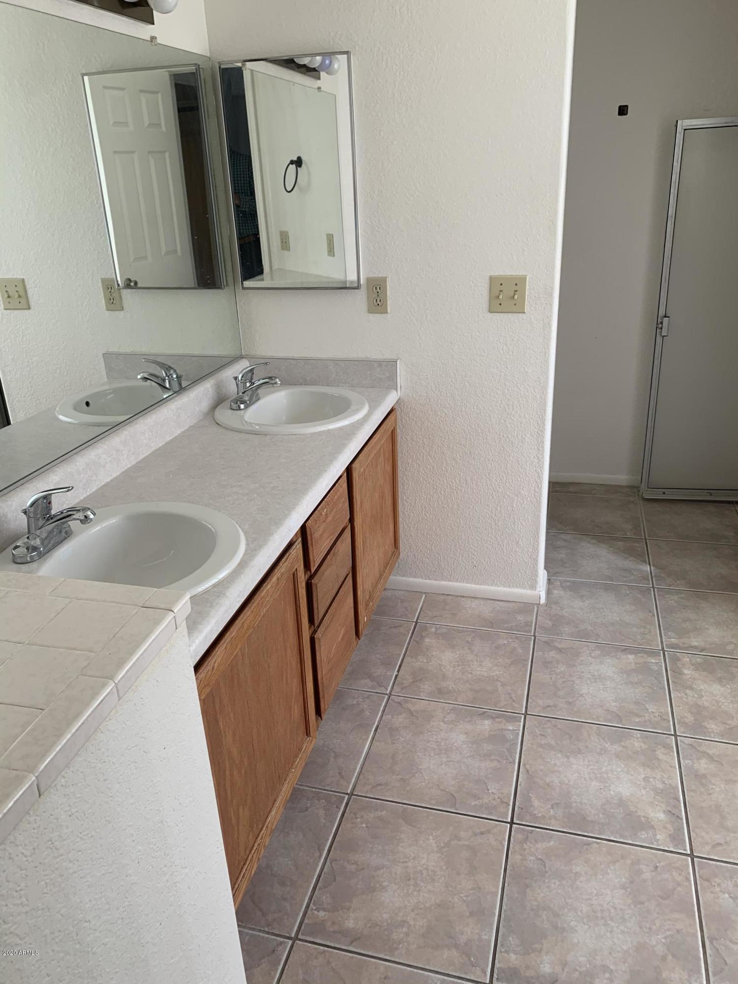 EAGLE RIDGE - Residential Lease