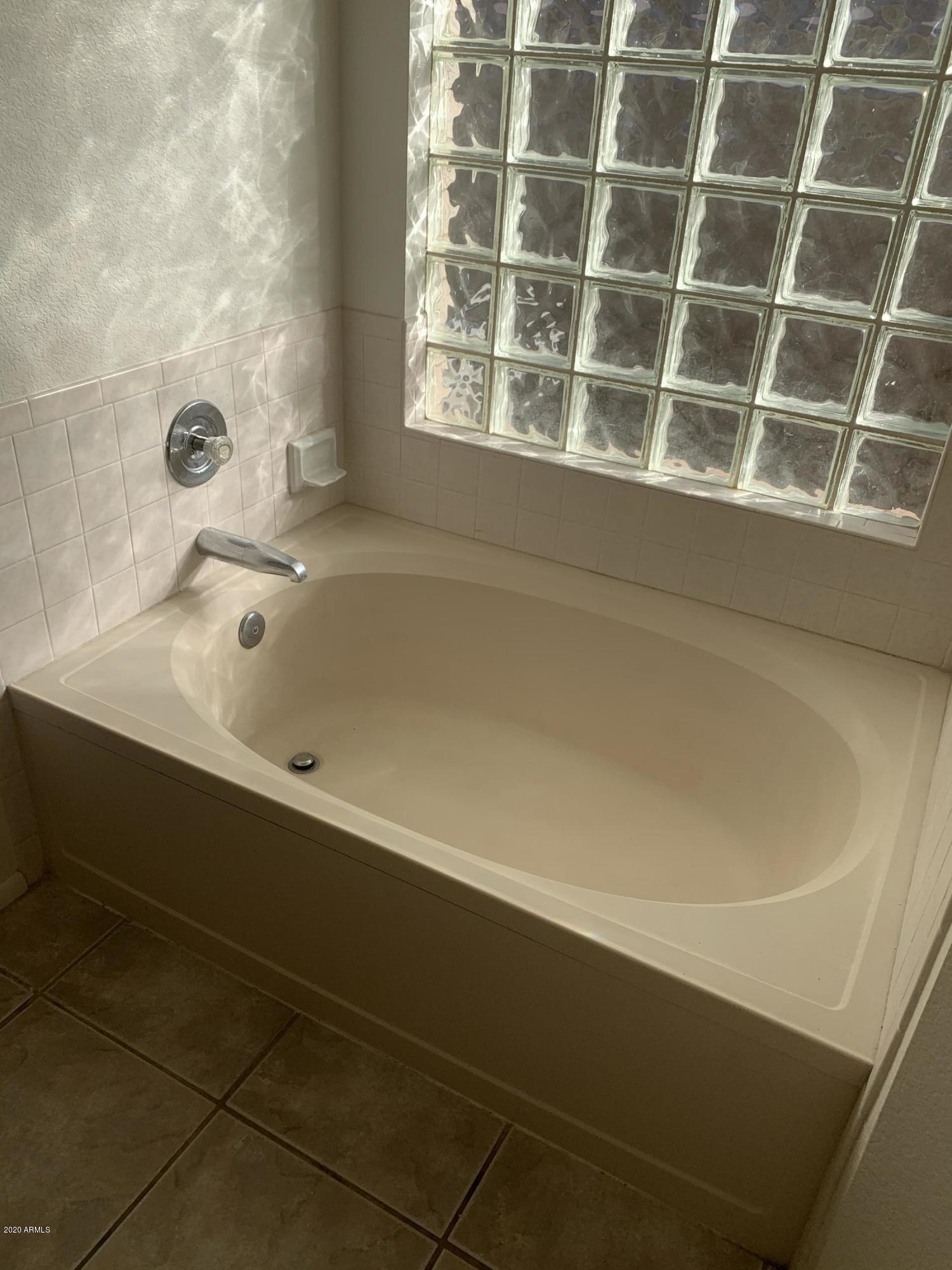 EAGLE RIDGE - Residential Lease