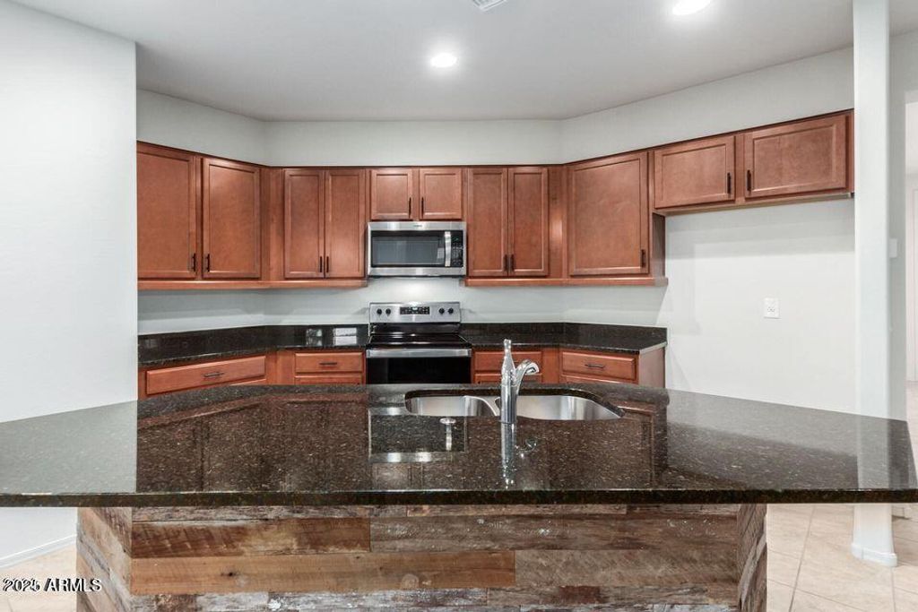 Photo of 26783 N 70th Lane, Peoria, AZ 85383 (MLS # 6926482)