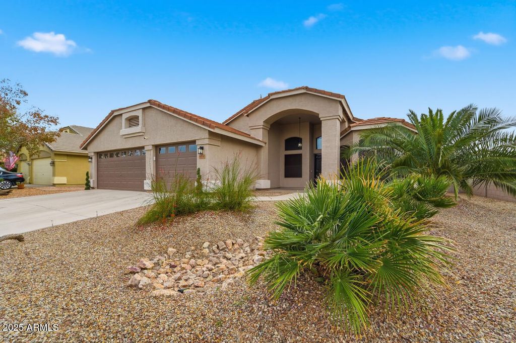 Photo of 40747 W Hopper Drive, Maricopa, AZ 85138 (MLS # 6962063)