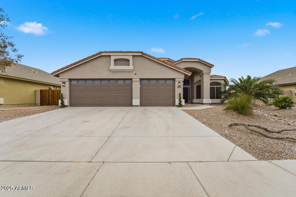 Photo of 40747 W Hopper Drive, Maricopa, AZ 85138 (MLS # 6962063)