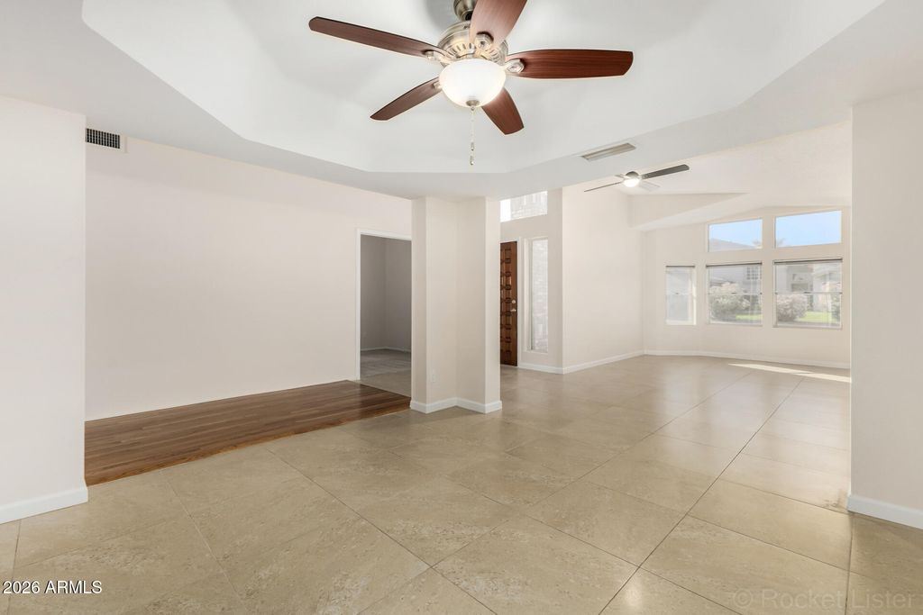 Photo of 5602 W Mercer Lane, Glendale, AZ 85304 (MLS # 6999269)