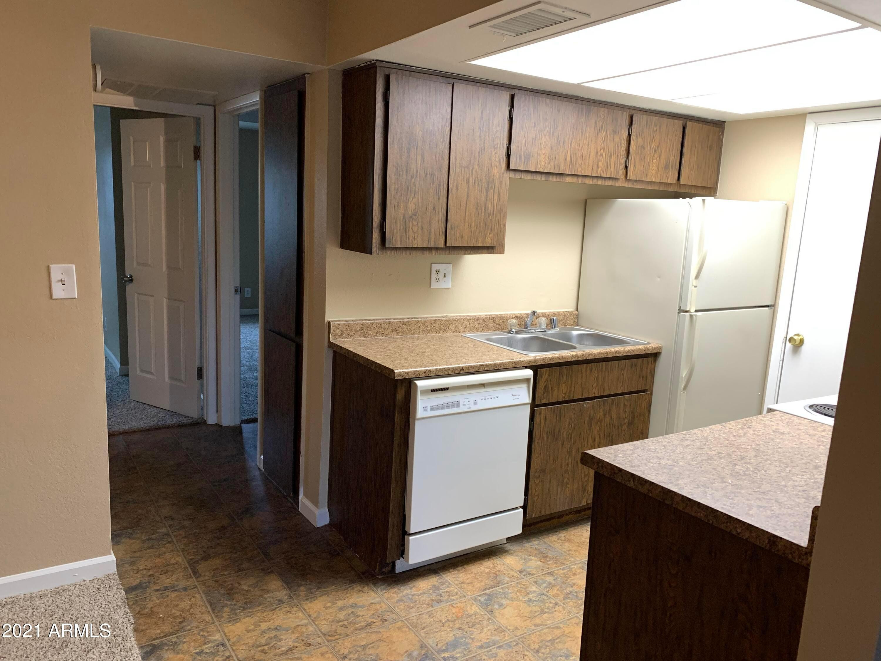 2217 E Cactus Road Unit 4