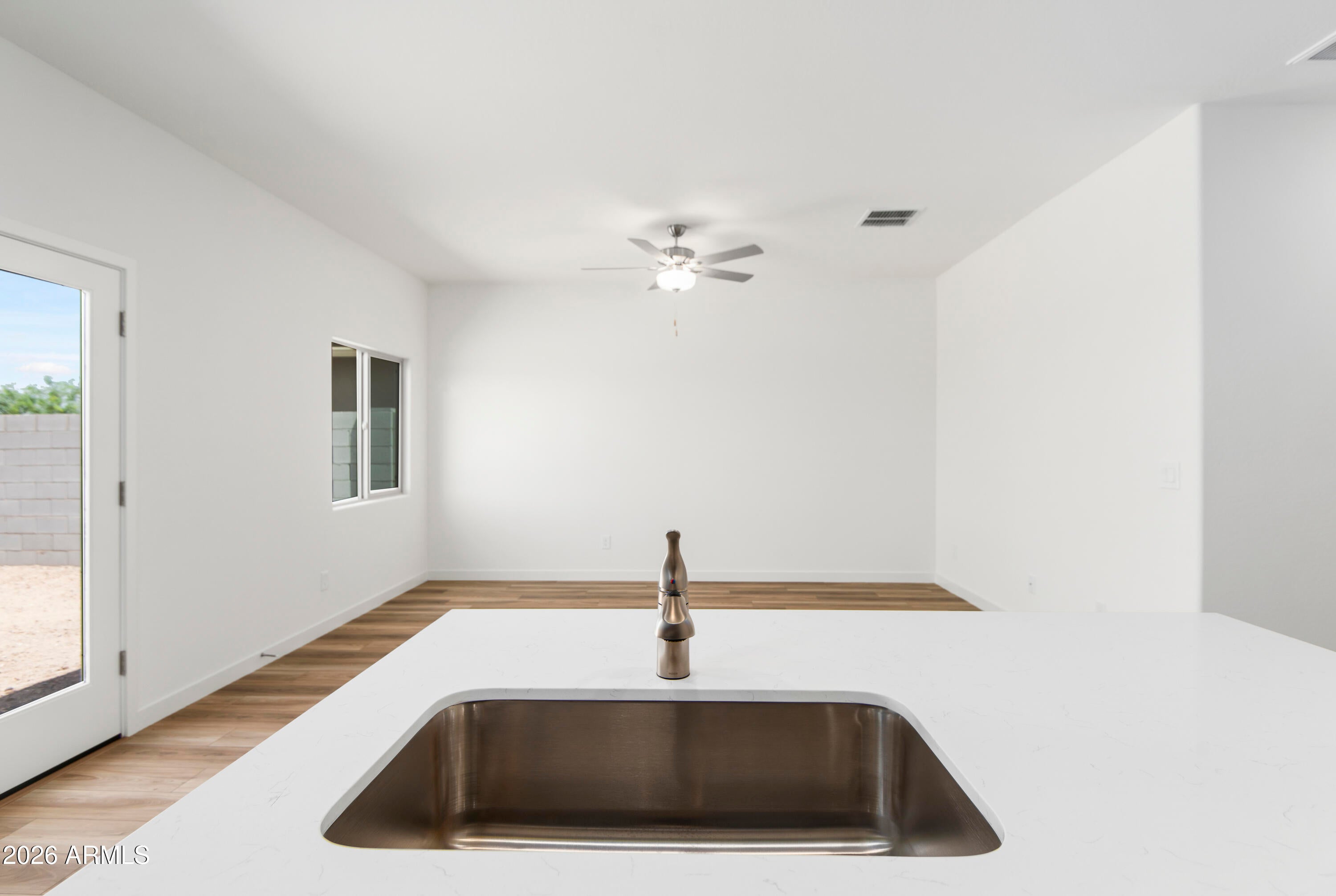 1102 W FELIZ Street