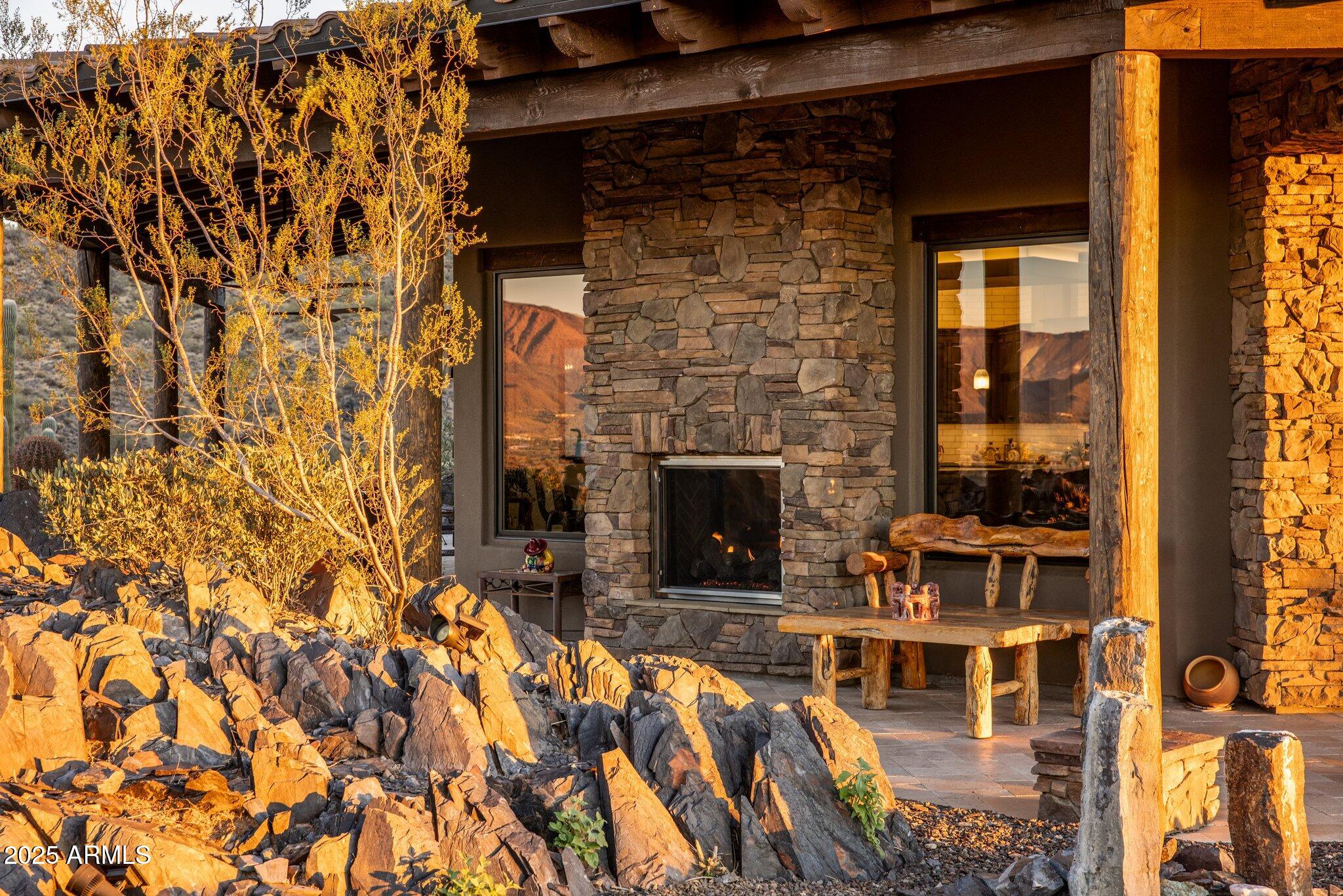 Black Mountain Ridgeline-Endless Sunrise/Sunset Views high above Cave Creek! - Residential