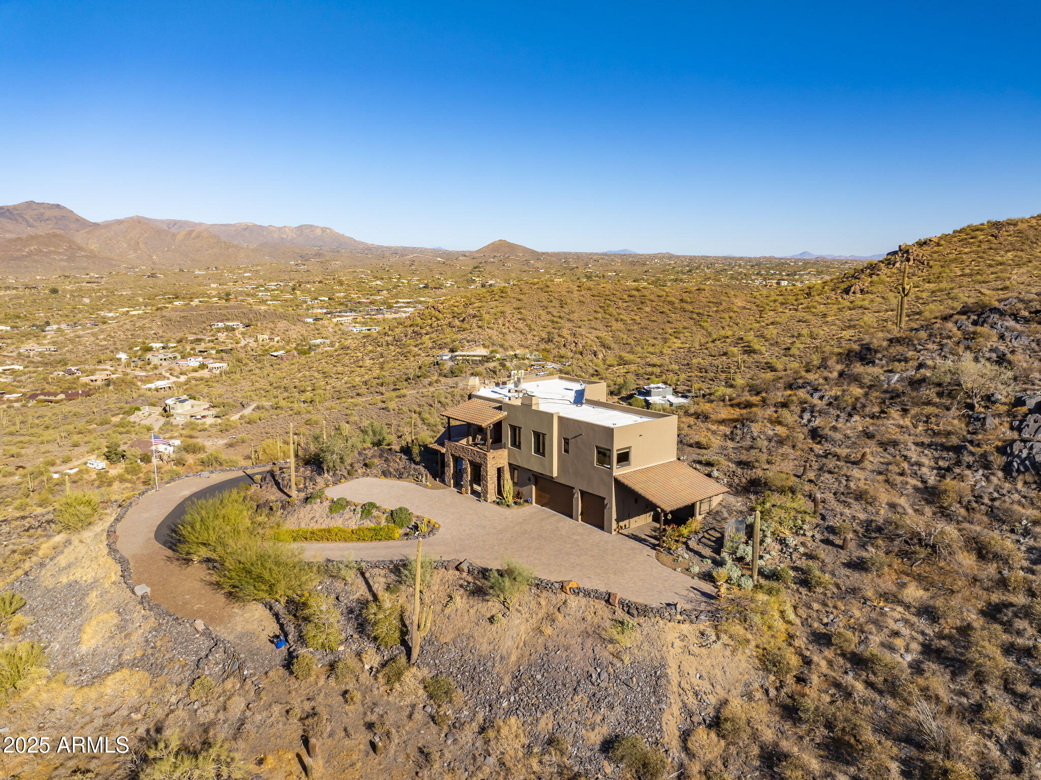Black Mountain Ridgeline-Endless Sunrise/Sunset Views high above Cave Creek! - Residential