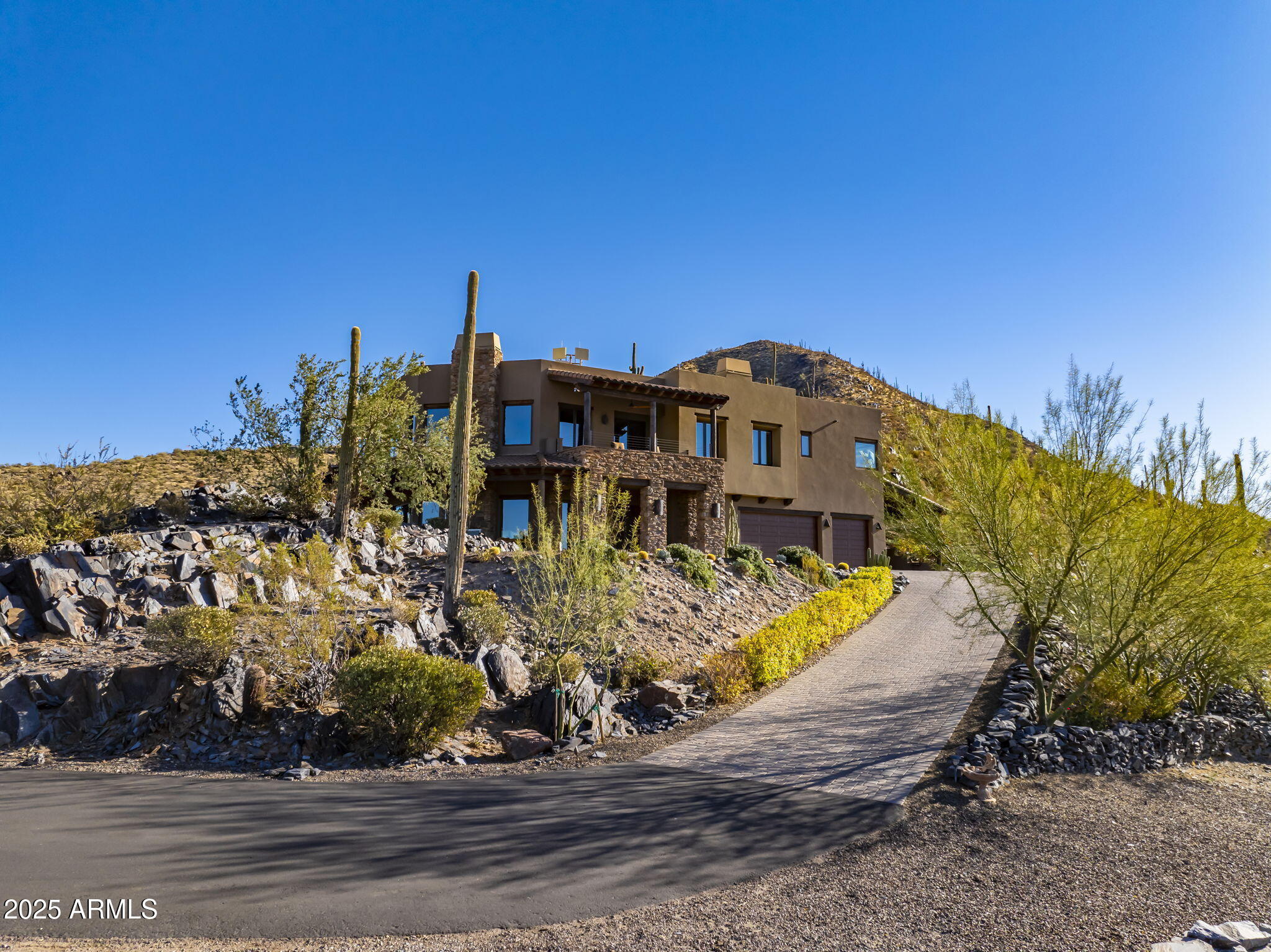 Black Mountain Ridgeline-Endless Sunrise/Sunset Views high above Cave Creek! - Residential