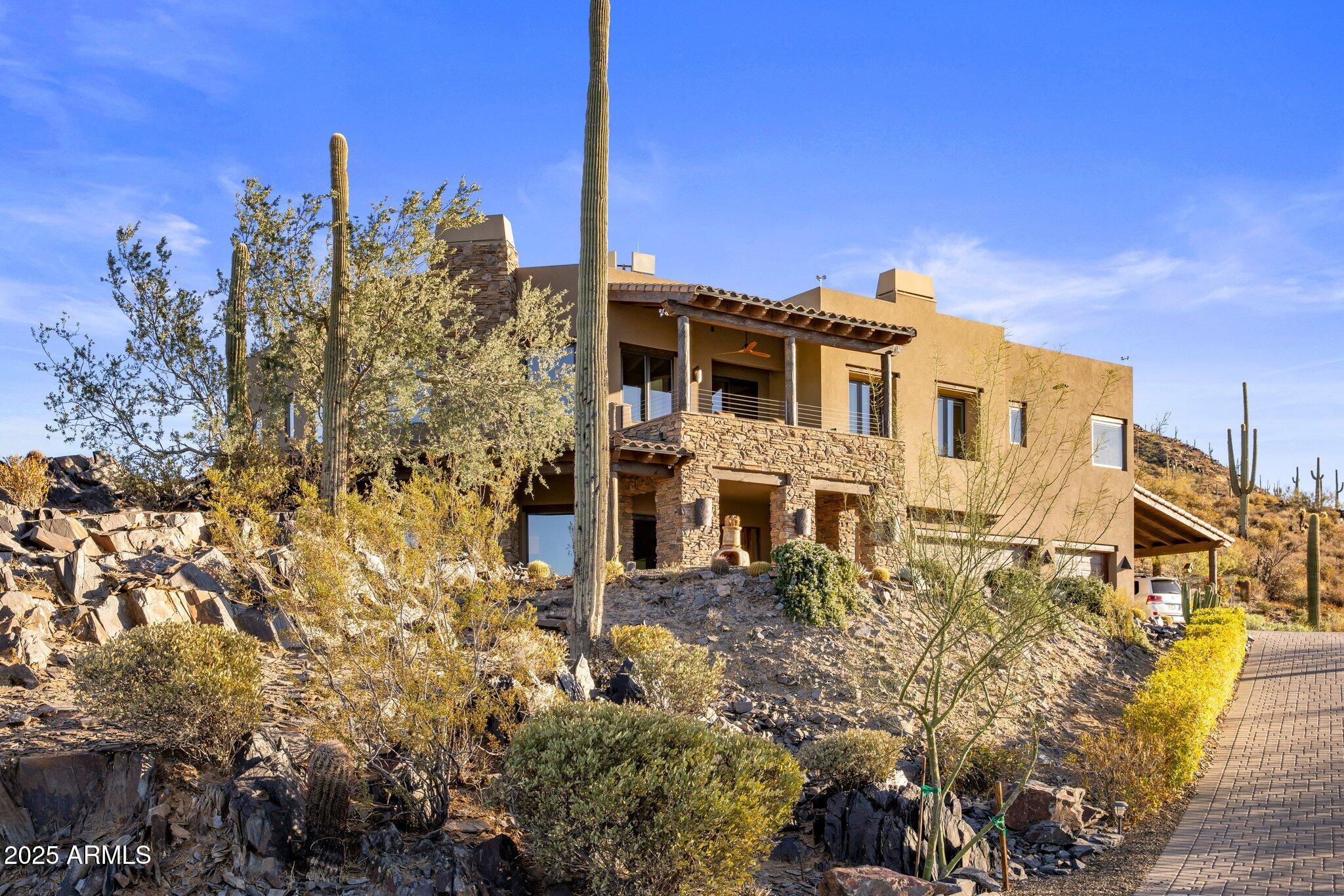 Black Mountain Ridgeline-Endless Sunrise/Sunset Views high above Cave Creek! - Residential