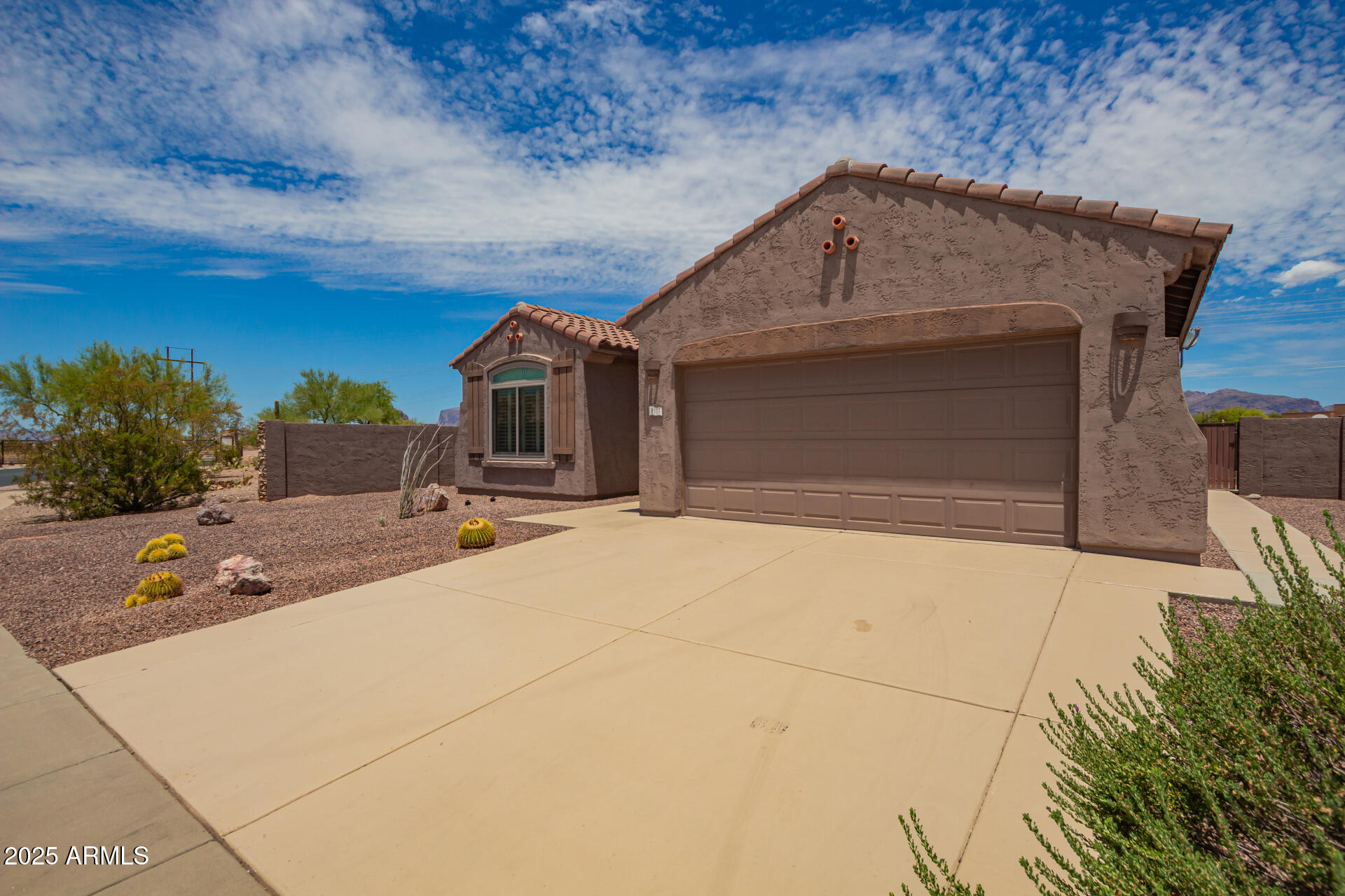 8107 S MOUNTAIN AIR Lane