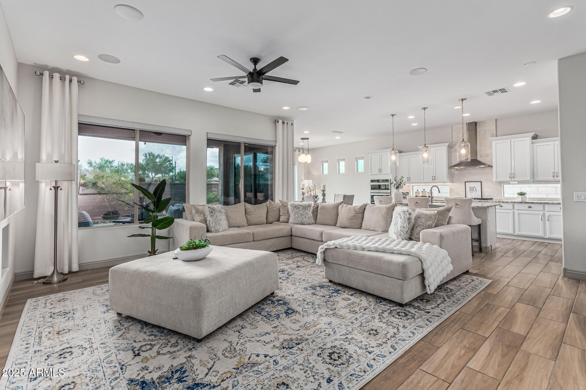 16373 W BEAUTIFUL Lane