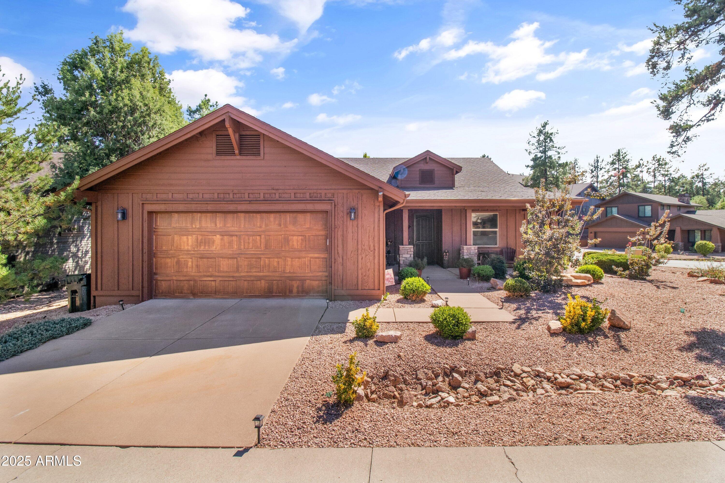 1601 E VELVET MESQUITE Court