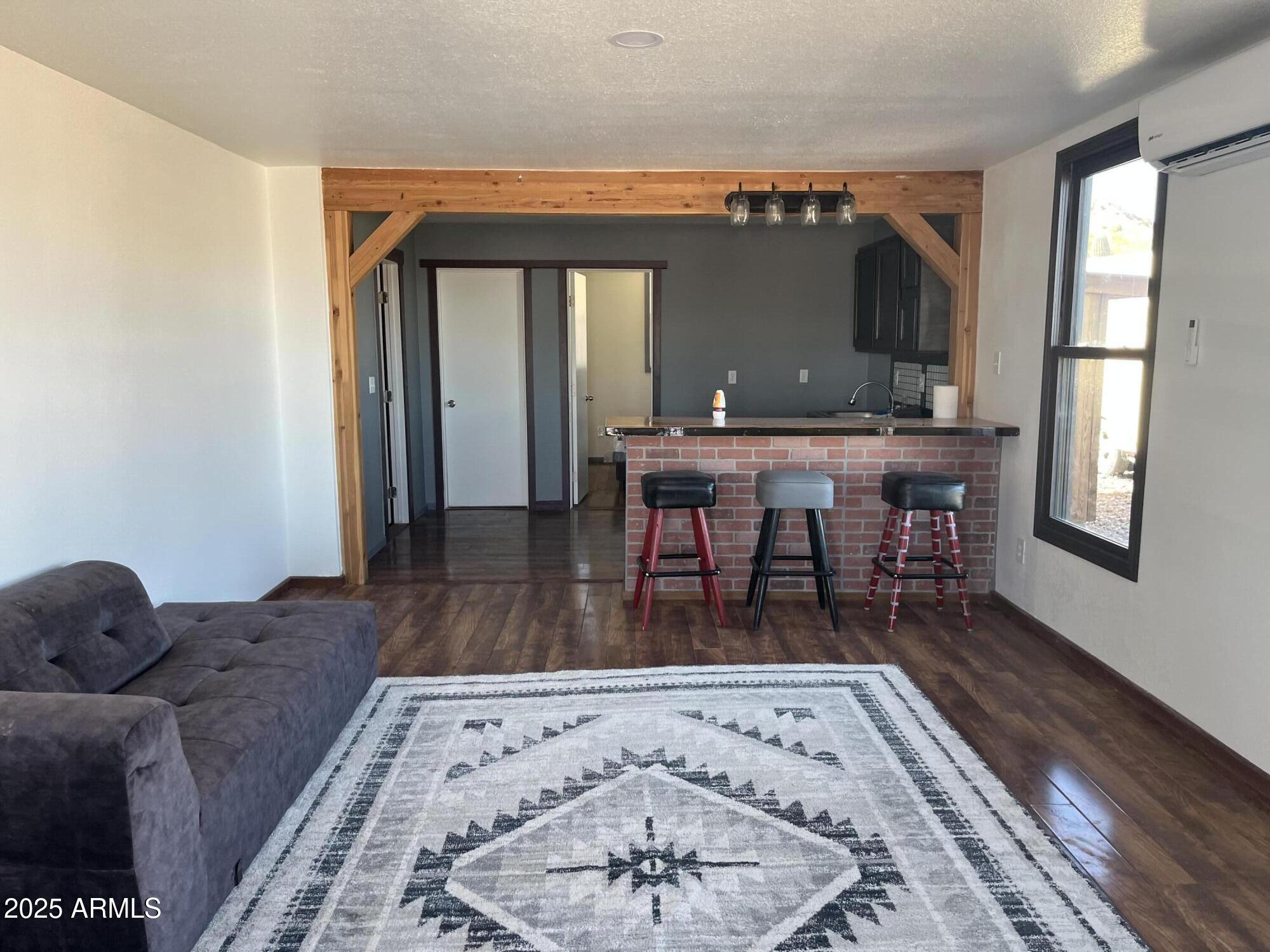 445 N KILBRIGHT Avenue