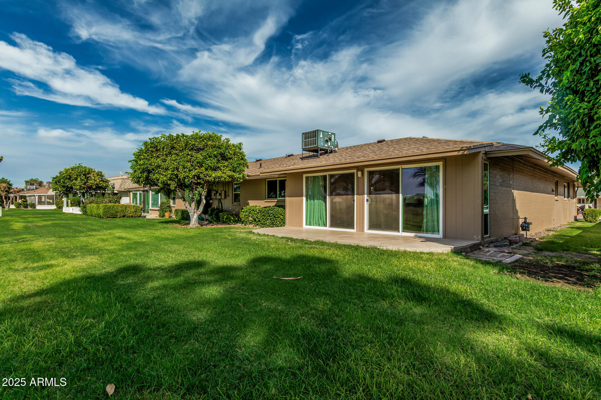 9834 N BALBOA Drive