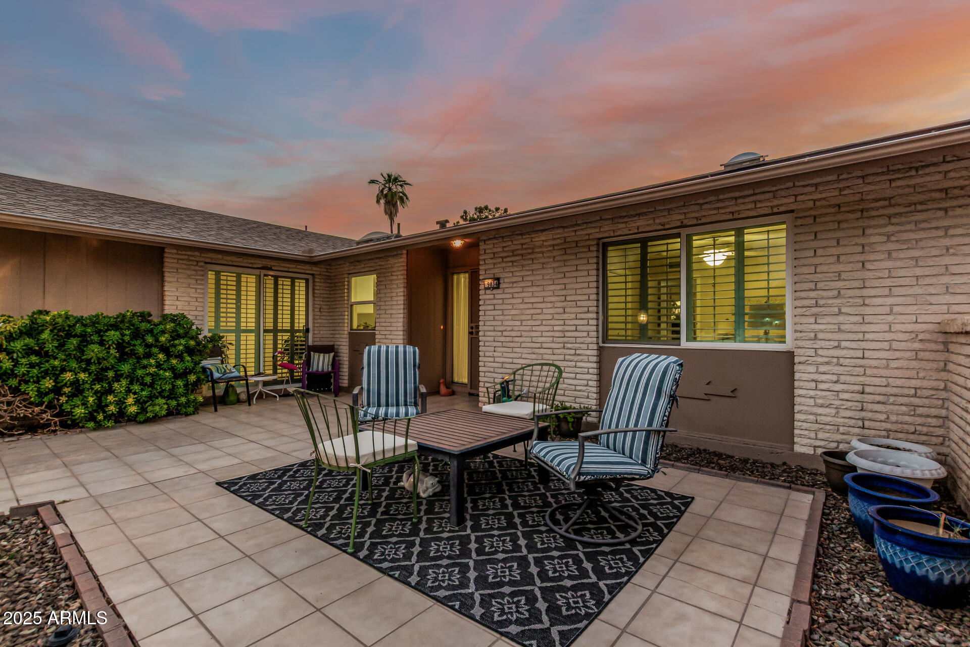 9834 N BALBOA Drive