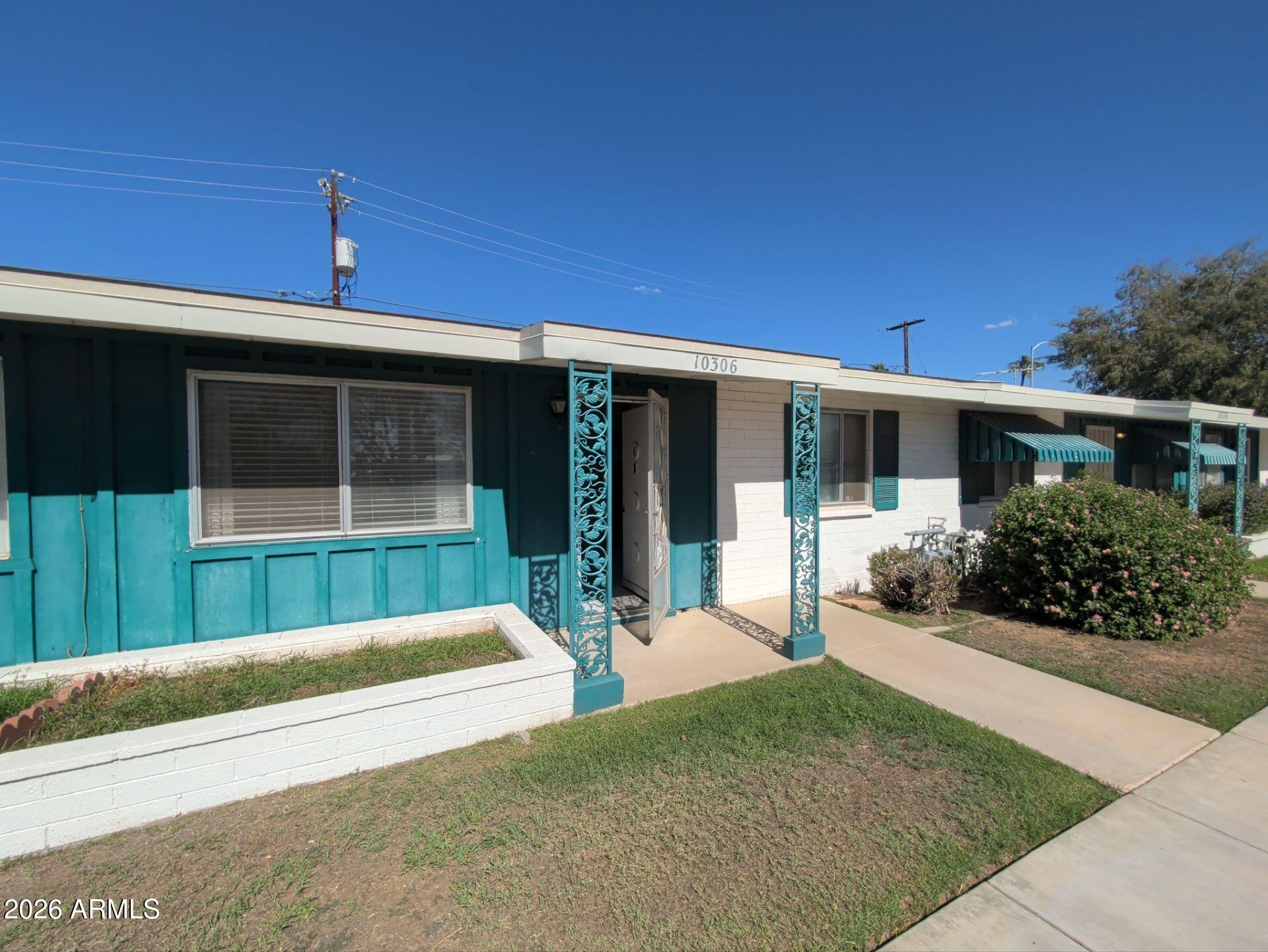 10306 W OAKMONT Drive