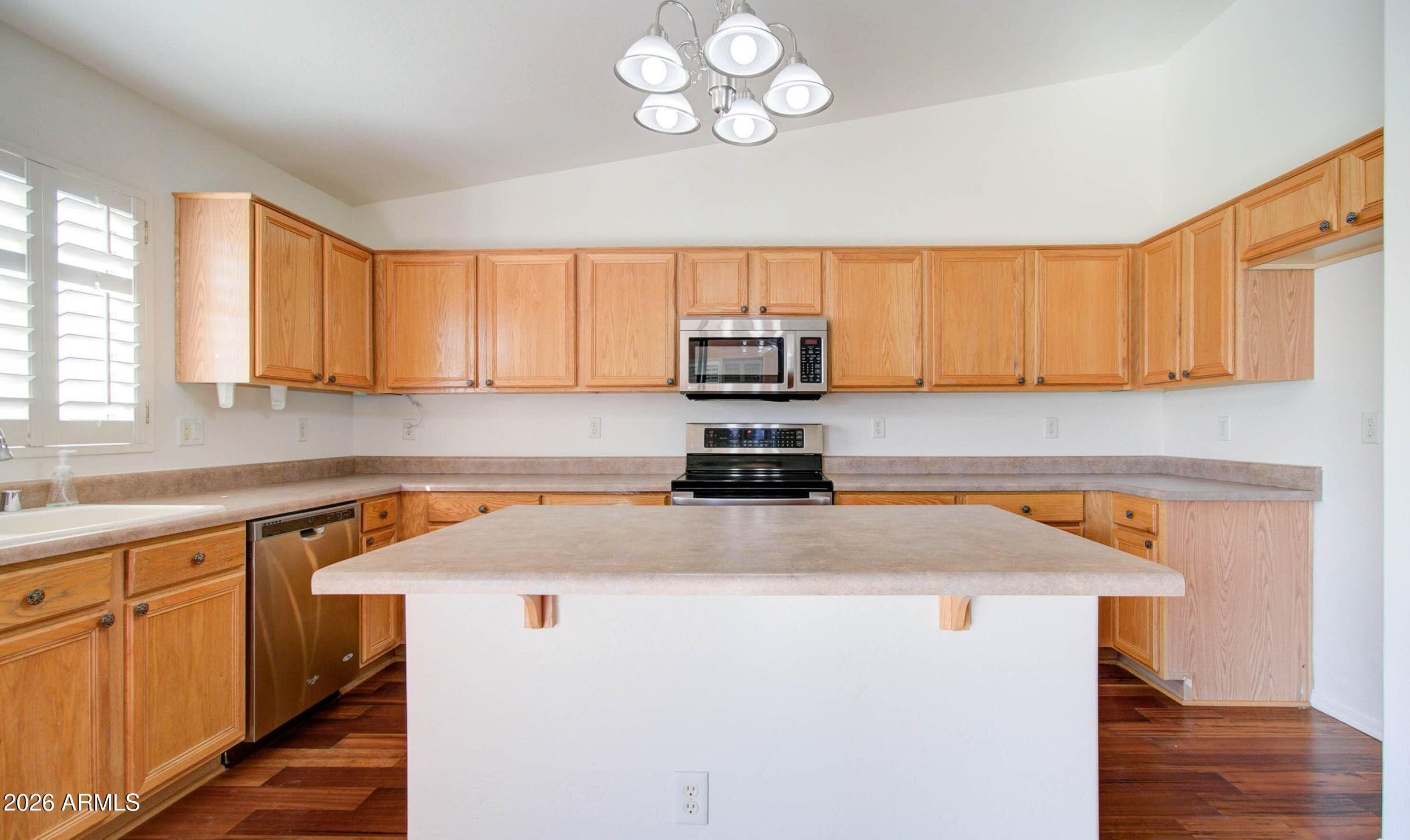 9271 W Sunnyslope Lane