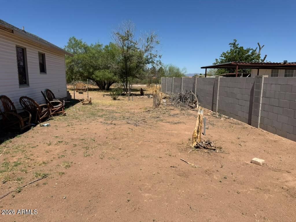 2132 N COUGAR Place