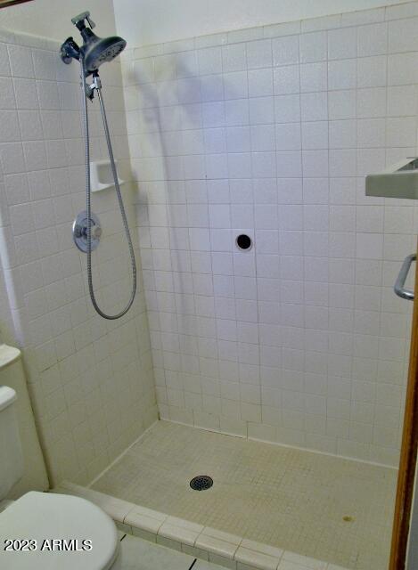 QUAIL HOLLOW - Residential Lease