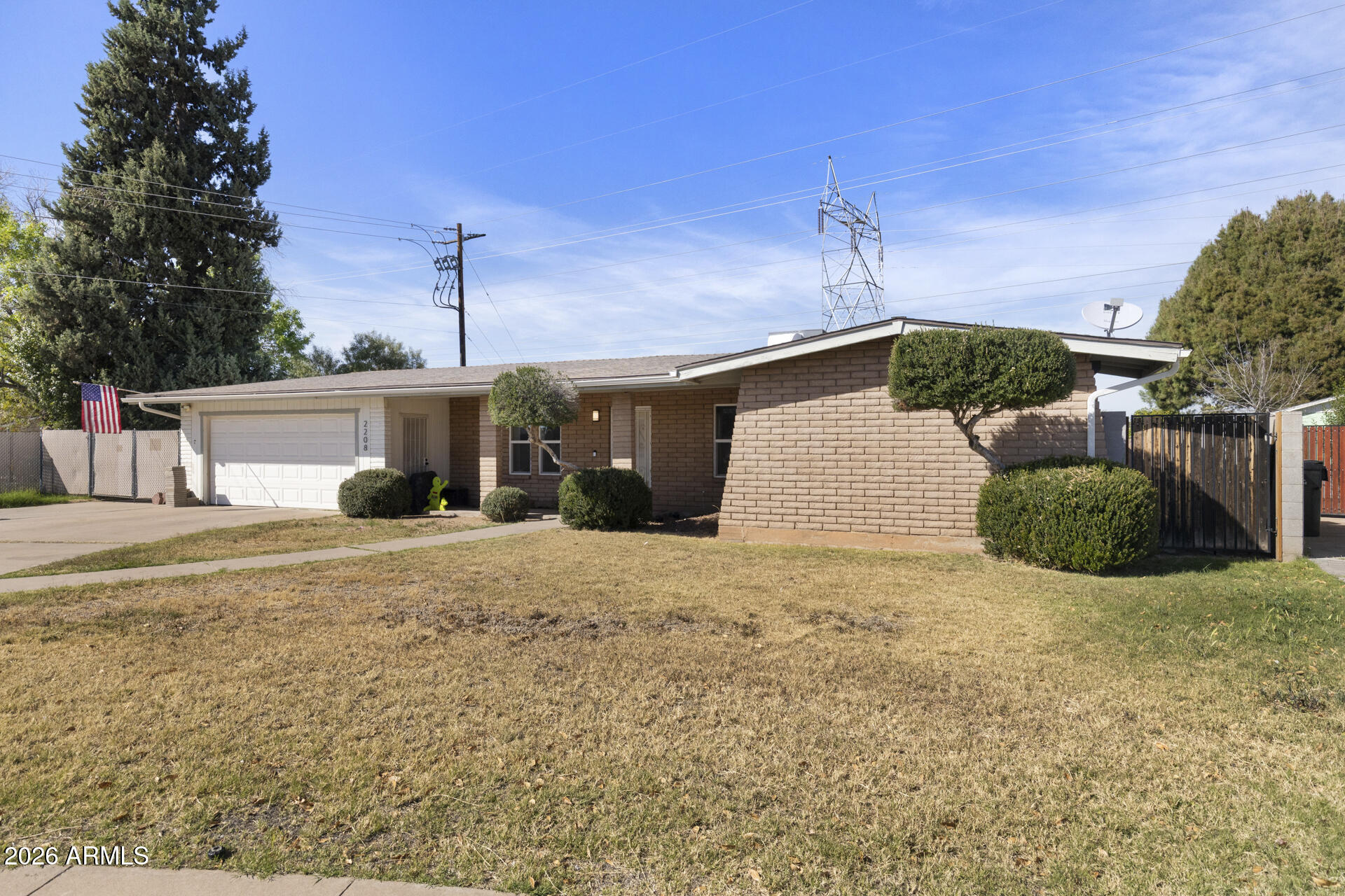 2208 E CONTESSA Circle