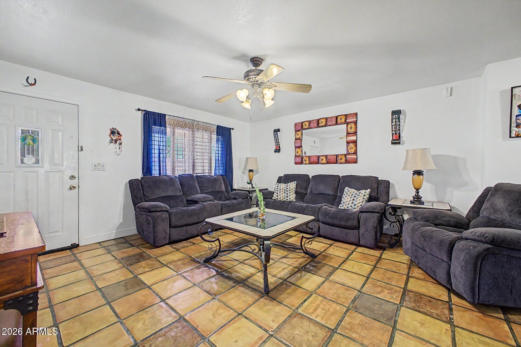 Photo of 3602 N 64th Drive, Phoenix, AZ 85033 (MLS # 7091399)