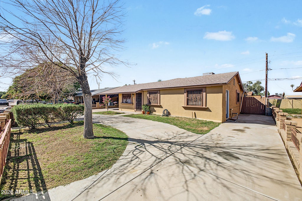 Photo of 3602 N 64th Drive, Phoenix, AZ 85033 (MLS # 7091399)