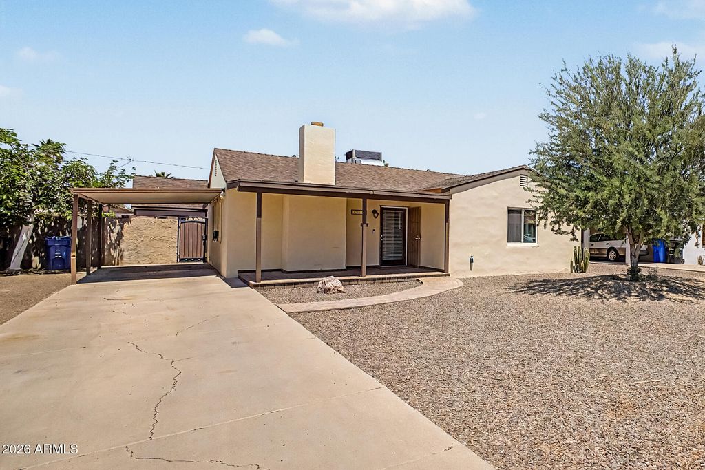 Photo of 1216 W Clarendon Avenue, Phoenix, AZ 85013 (MLS # 7028005)