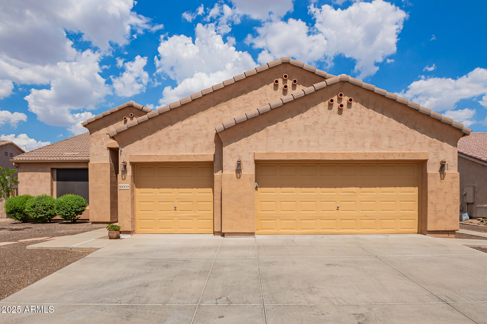 16609 N 40TH Drive