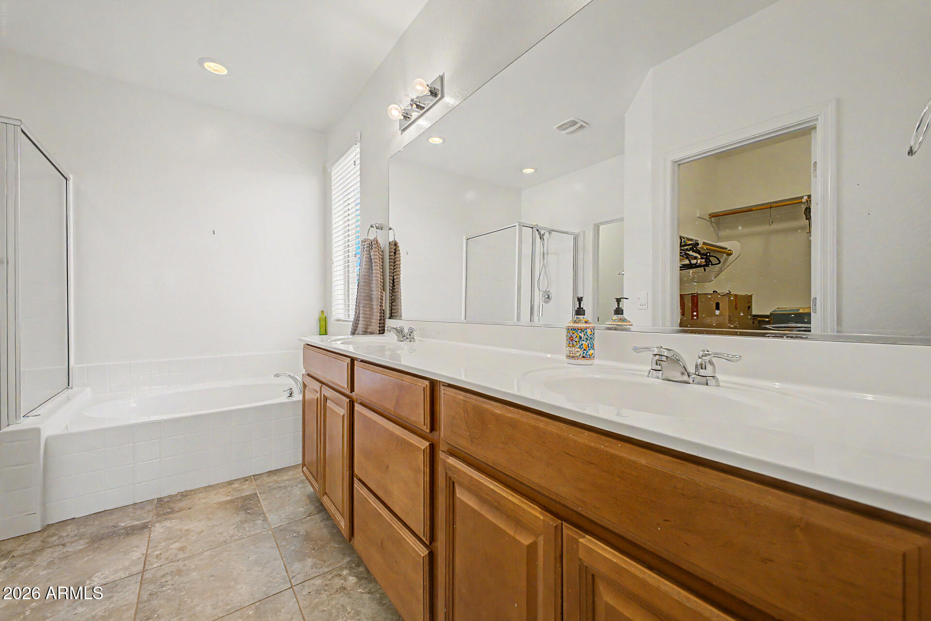 SAN TAN HEIGHTS - Residential
