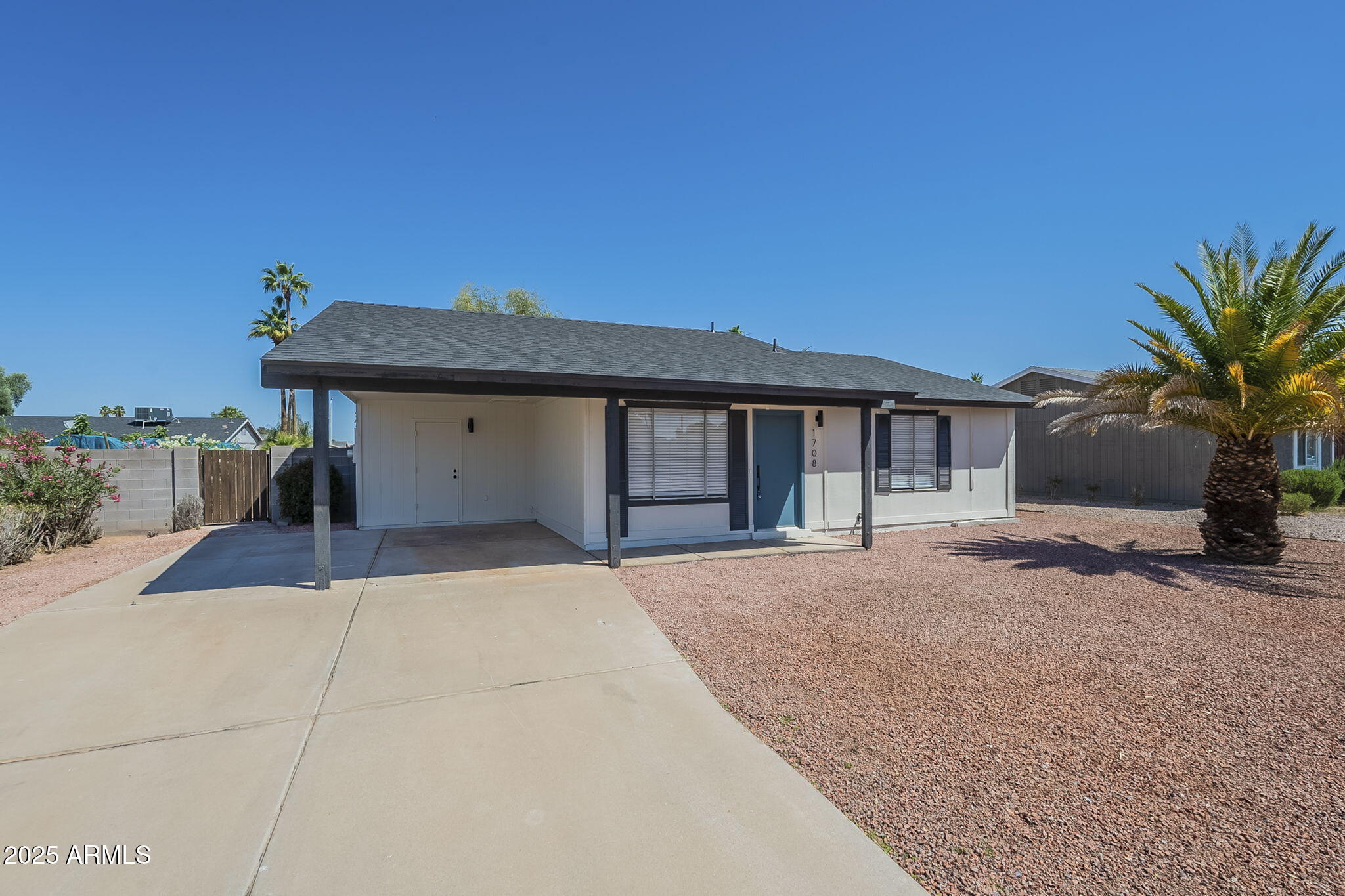 1708 W ESTRELLA Drive