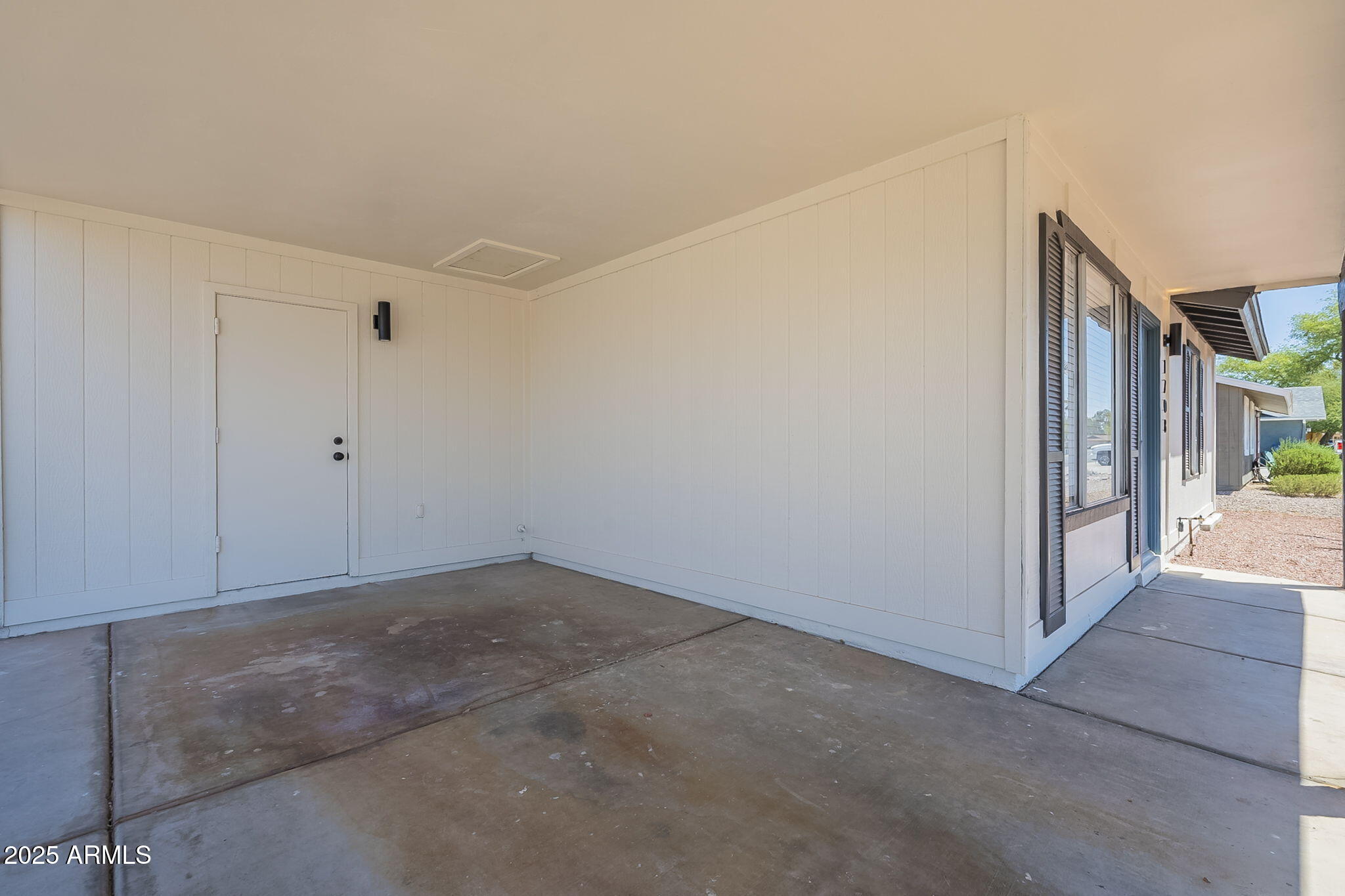 1708 W ESTRELLA Drive