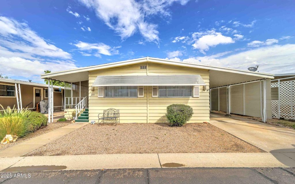 Photo of 10960 N 67th Avenue #235, Glendale, AZ 85304 (MLS # 6926306)