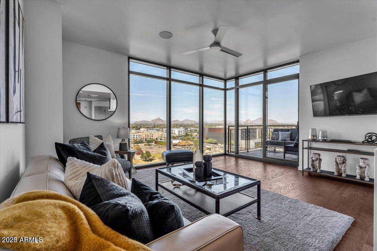 200 W PORTLAND Street 1222