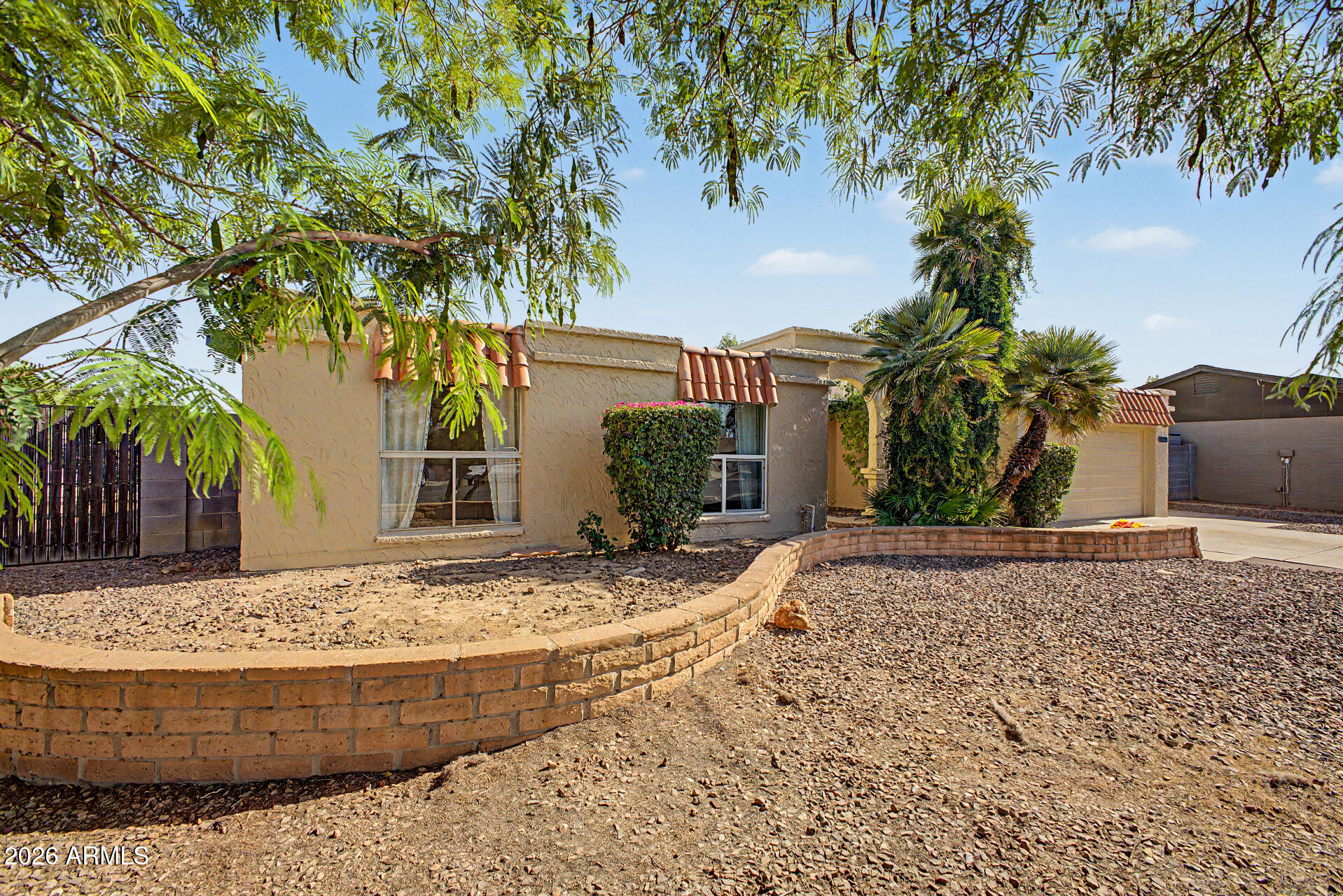 2627 W OBISPO Circle