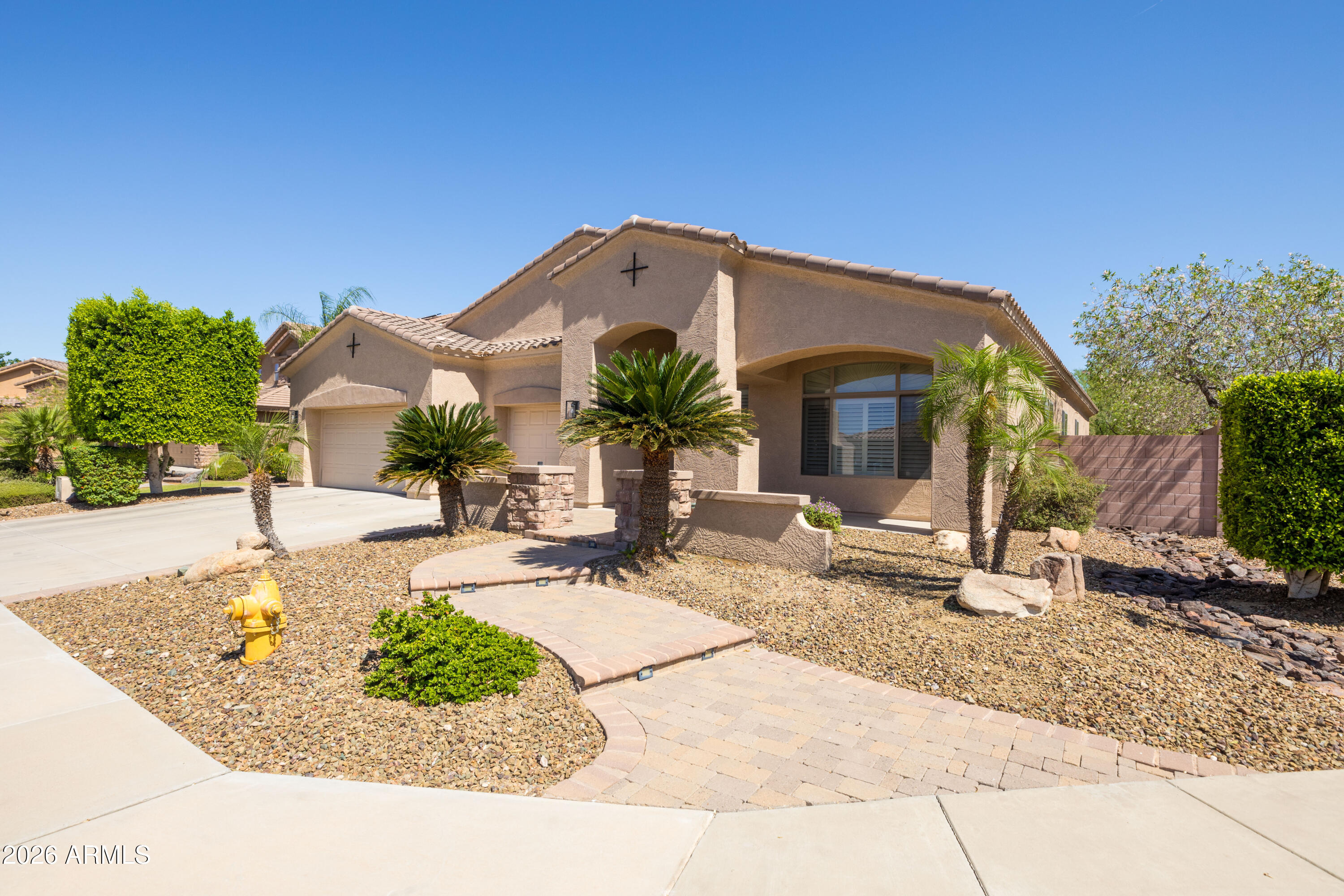 2020 W Bonanza Lane