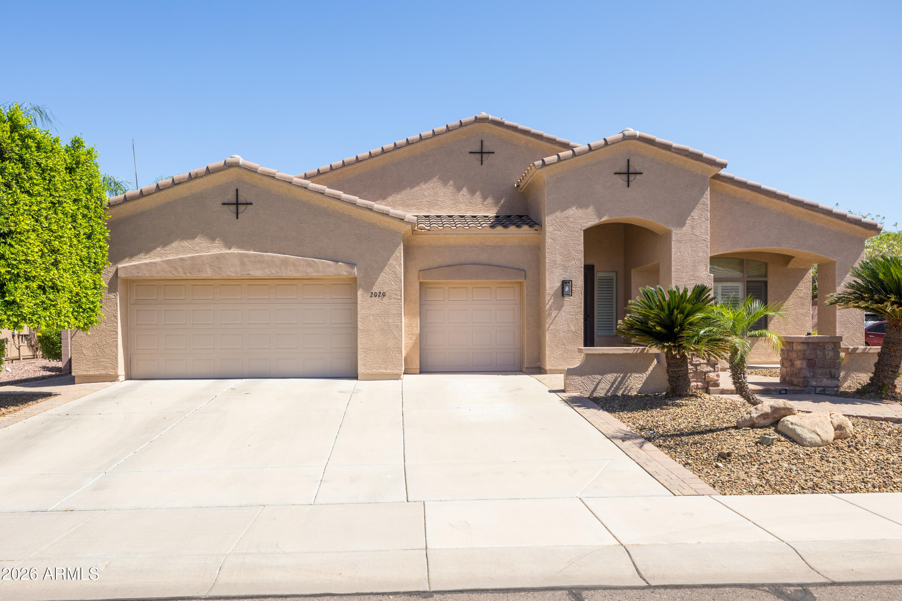 2020 W Bonanza Lane