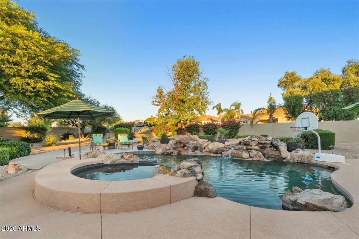 6427 S MAGIC Court