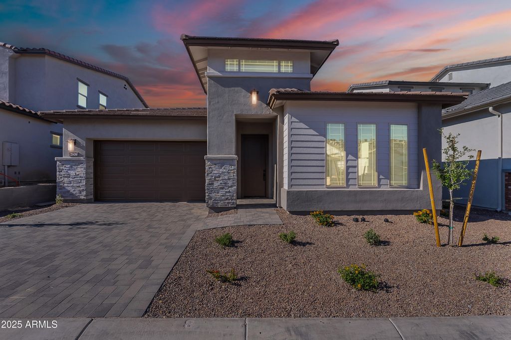 Photo of 21436 W Meadowbrook Avenue, Buckeye, AZ 85396 (MLS # 6968959)