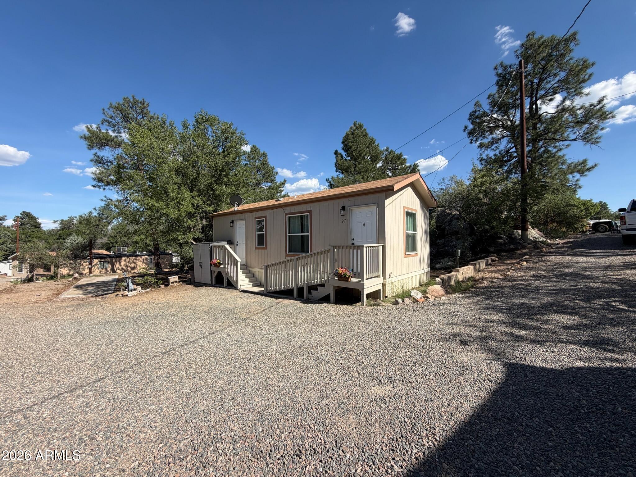 615 West Street 27