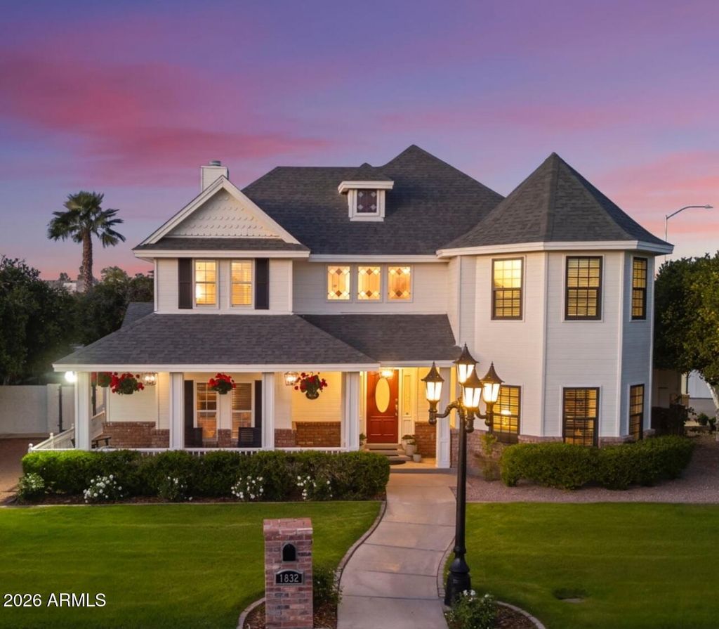 Photo of 1832 E Menlo Street, Mesa, AZ 85203 (MLS # 7001951)